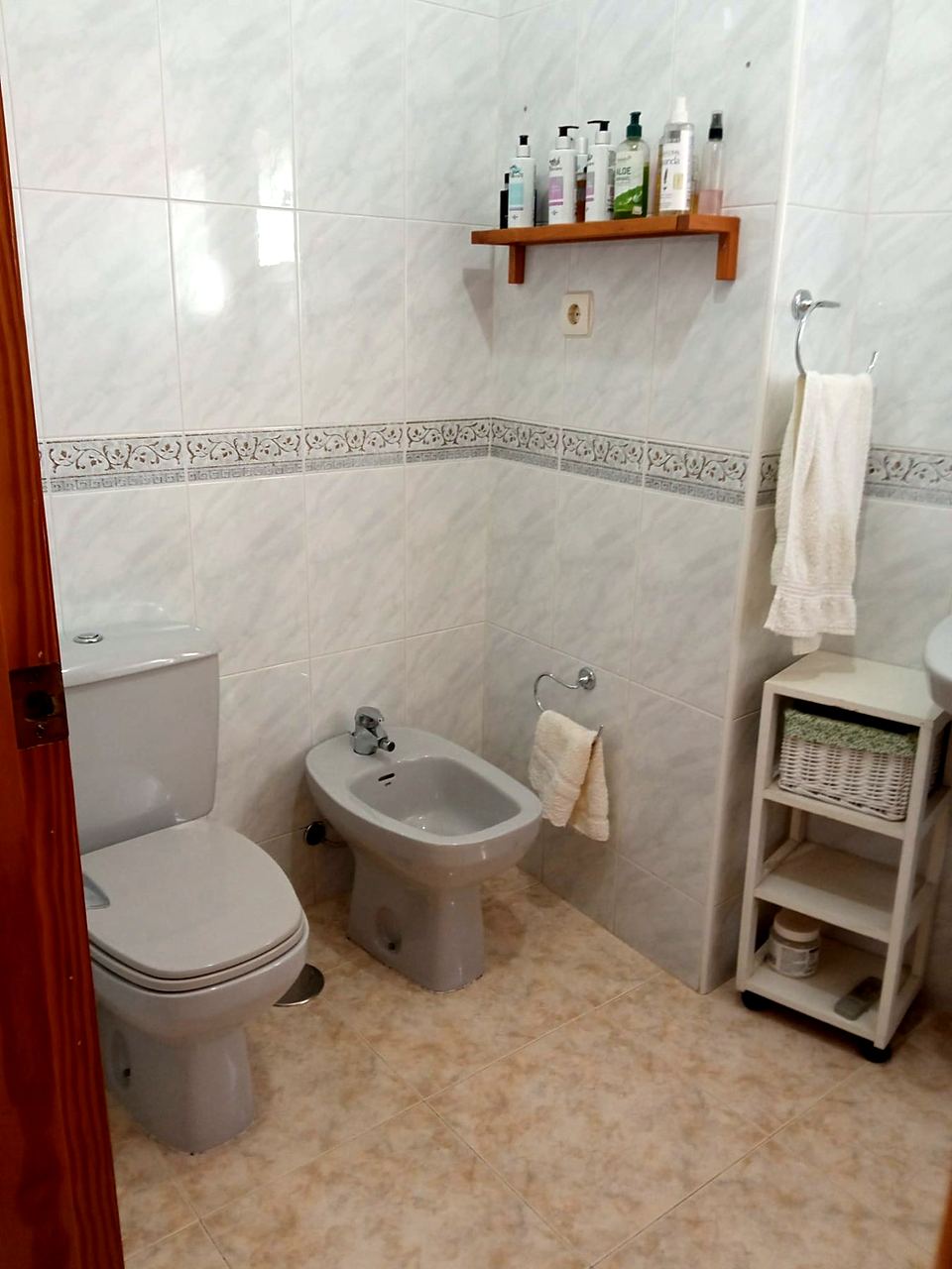 Appartamento al secondo piano con ampio terrazzo – Foto 6