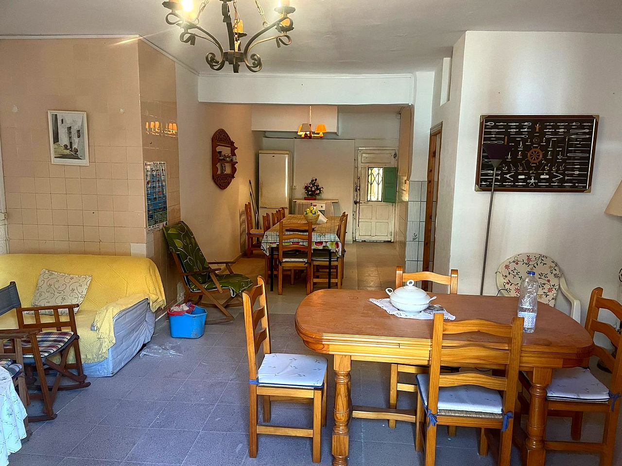 Ground-floor home to renovate, second line