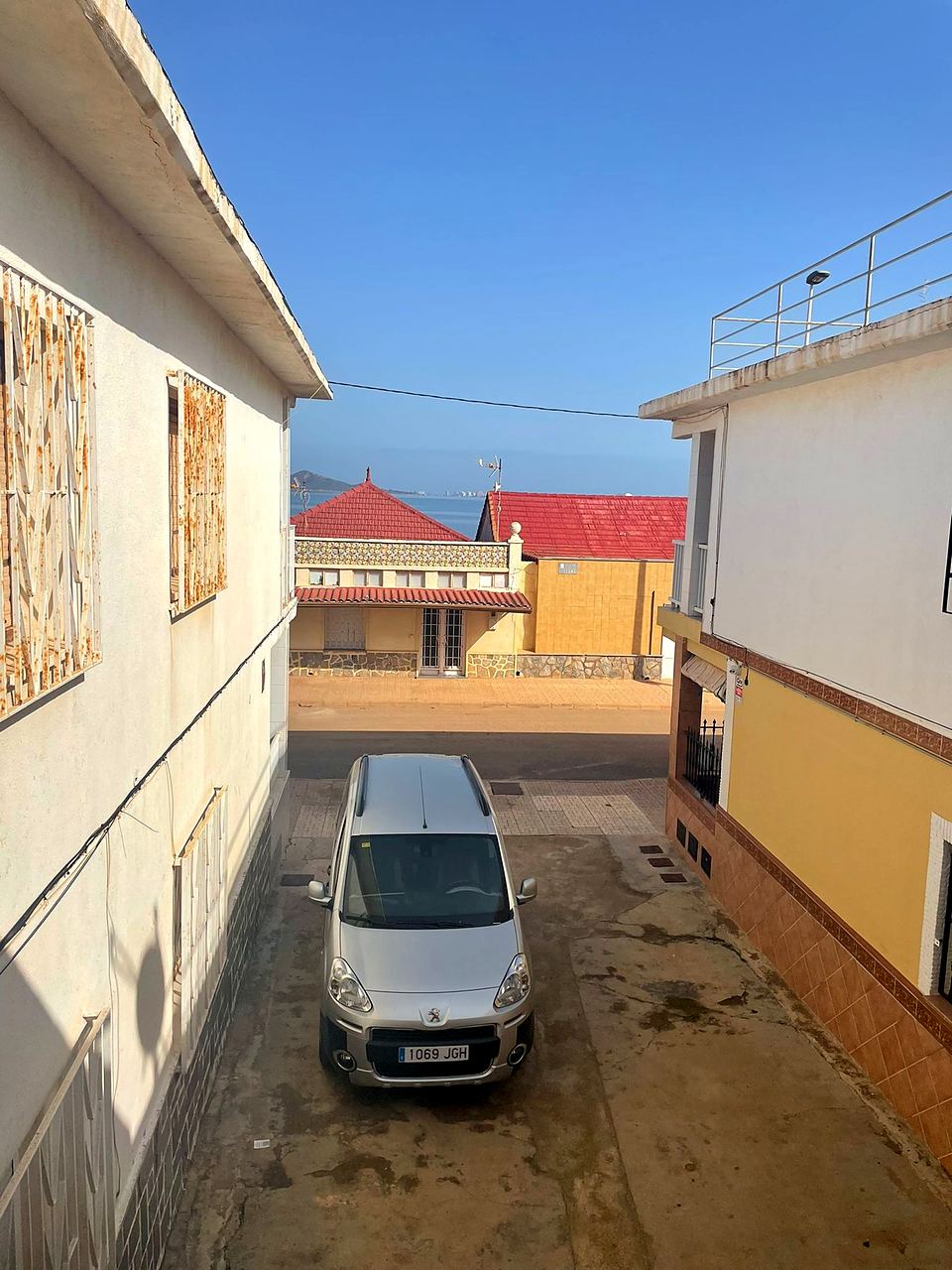 Apartamento mobilado no 1.º andar com vista para o mar – Foto 2