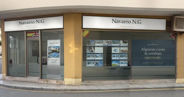 Fachada de la oficina de Navarro N.G